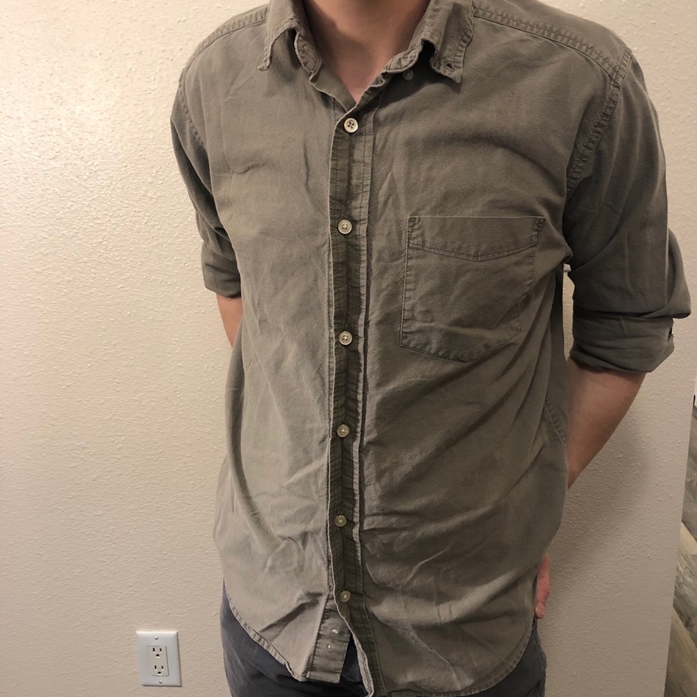 Men’s old navy button down
